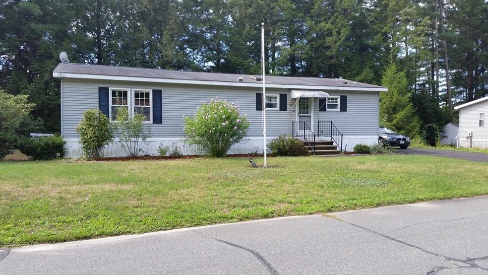 739 Daniel Shays Hwy, Athol, MA 01331 - photo 1