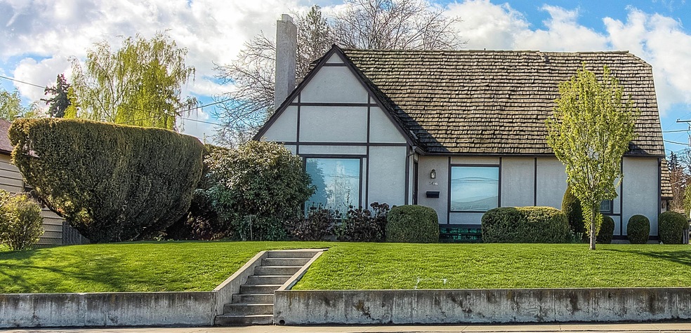 2406 Summitview Avenue - Yakima, WA