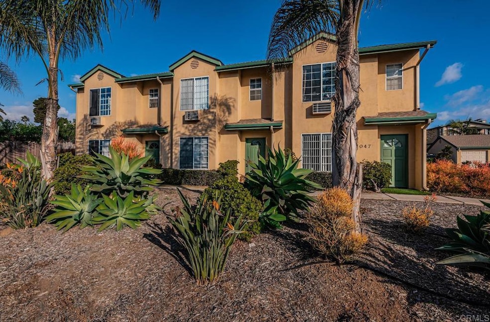 1047 Golden Rd unit B, Encinitas, CA 92024 - photo 1