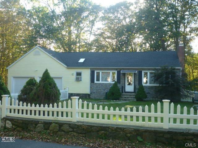 31 Crest Rd, Ridgefield, CT 06877 - photo 1