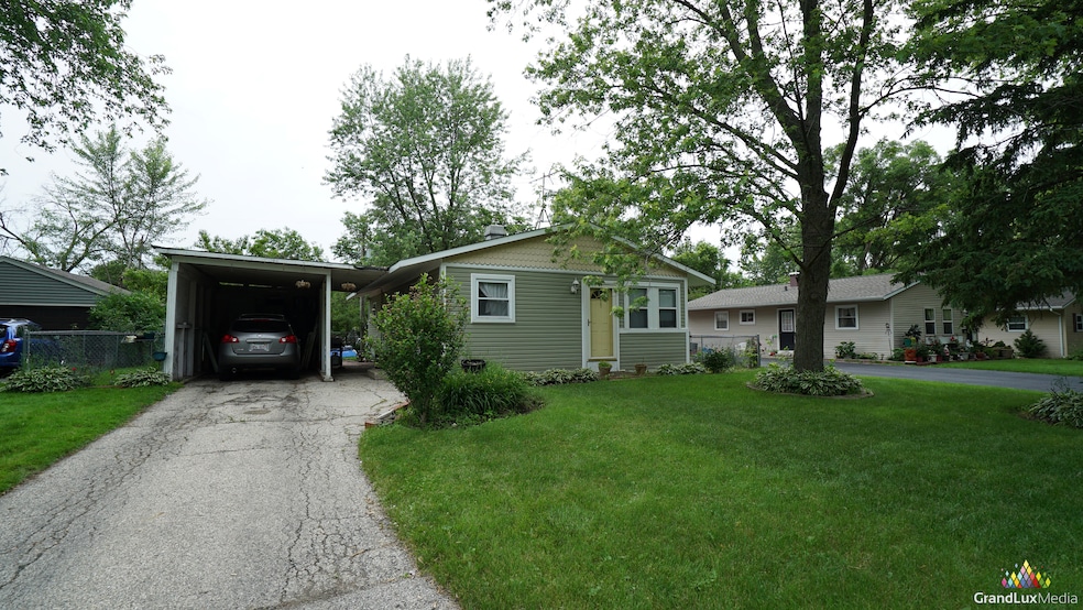 158 Austin Ave, Carpentersville, IL 60110 - photo 1