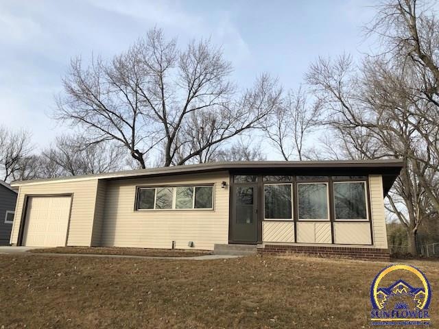 1900 SW Harp Place, Topeka, KS 66611 - photo 1