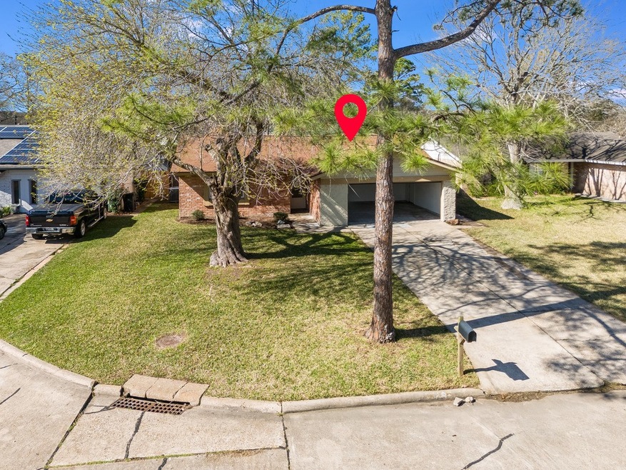 17142 Barcelona Dr, Friendswood, TX 77546 - photo 1