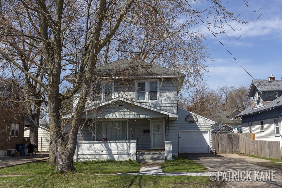 2225 Beverly Ave SW