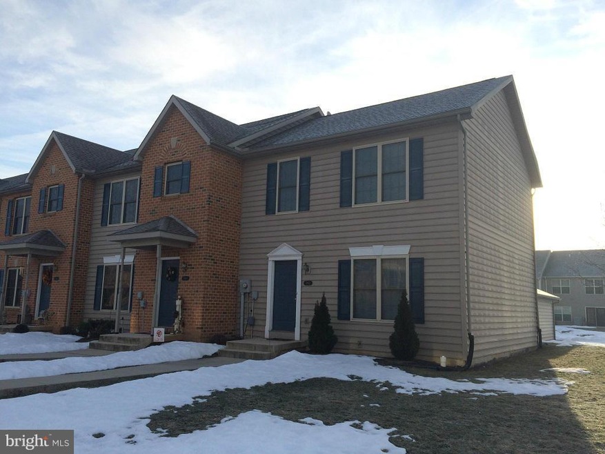 1962 Ashley Dr, Chambersburg, PA 17201 - photo 1