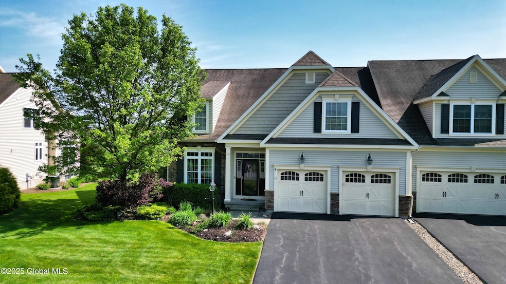 Pending $600,000 • Co-Listing Agent