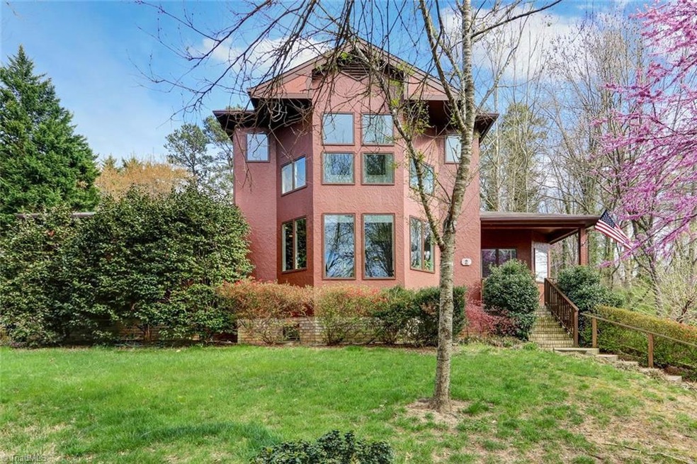 Welcome Home! 2 Story Windows creates so much light inside this home.