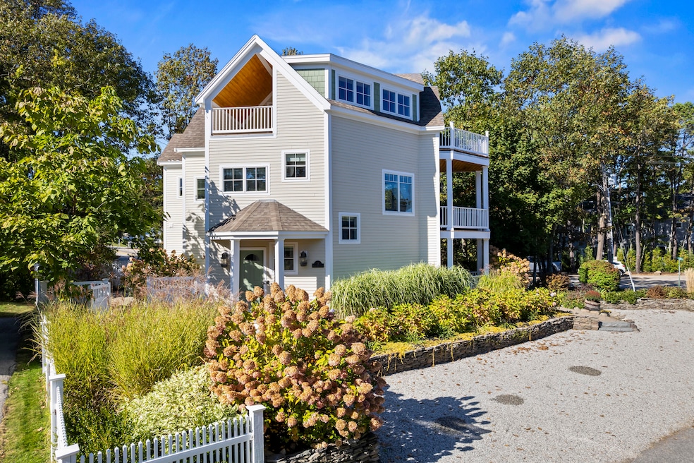 21 Beach Plum Ln, Ogunquit, ME 03907 - photo 1