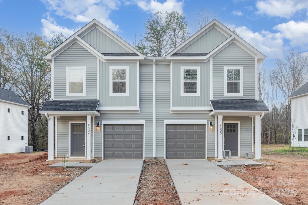 7304 Boswell Rd, Charlotte, NC 28215 - photo 1