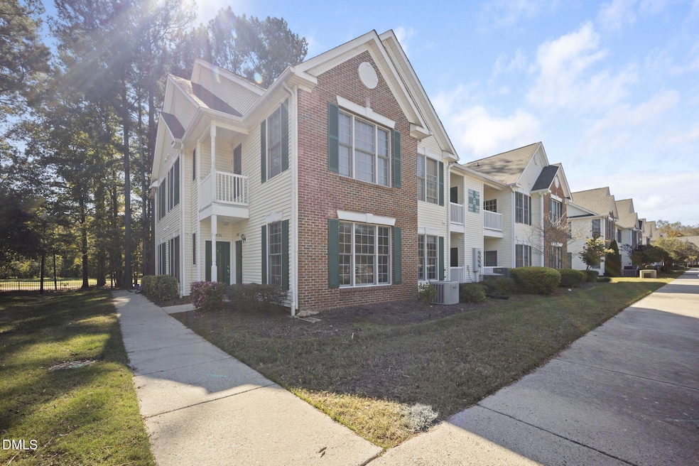 1511 Kudrow Ln unit 1511B, Morrisville, NC 27560 - photo 1
