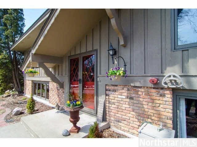 15050 Willowood Dr, Minnetonka, MN 55345 - photo 1