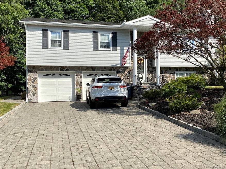 22 Berwynn Rd, Harriman, NY 10926 - photo 1