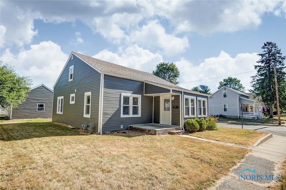 528 Wyandot St, Findlay, OH 45840 - photo 1