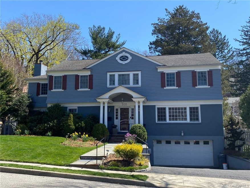 200 Palisade Ave, Dobbs Ferry, NY 10522 - photo 1