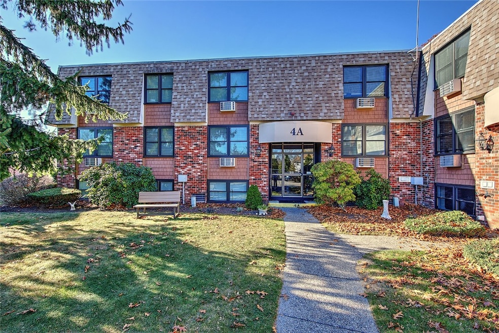 Sold $305,000 • Co-Listing Agent