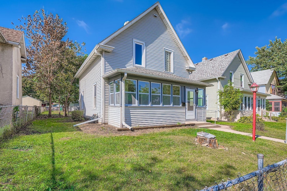 3827 N 6th St, Minneapolis, MN 55412 - photo 1