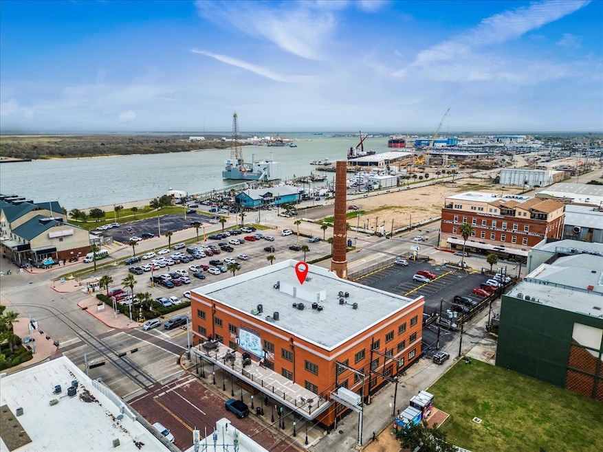 Heart of the Strand District and Pier 21