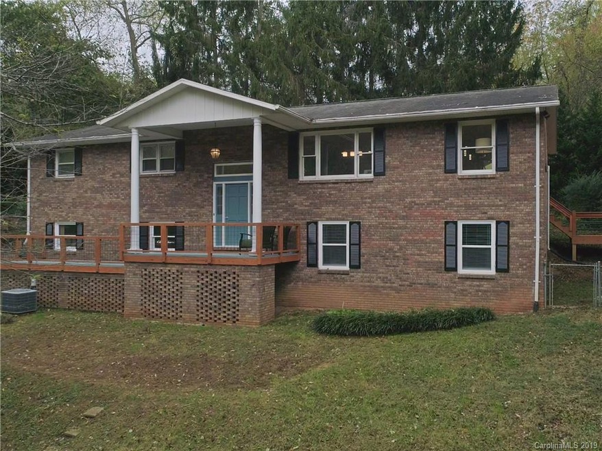 36 Fieldcrest Cir, Asheville, NC 28806 - photo 1