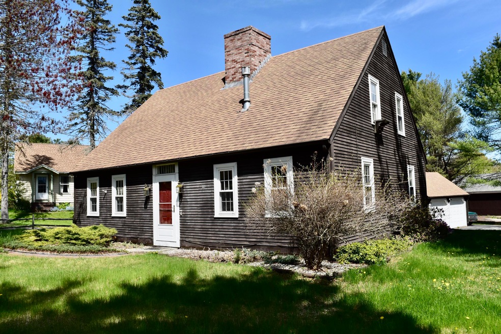 381 E East Main St, Yarmouth, ME 04096 - photo 1