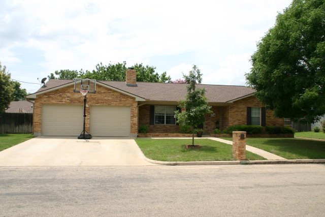 111 Tanglewood Dr, Fredericksburg, TX 78624 - photo 1