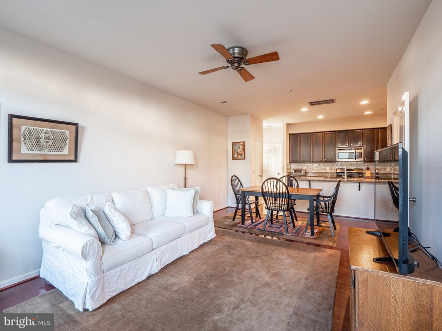 7724 Cedar Branch Dr, Gainesville, VA 20155 - photo 1