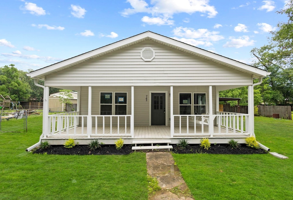 For Sale $159,900 • Co-Listing Agent