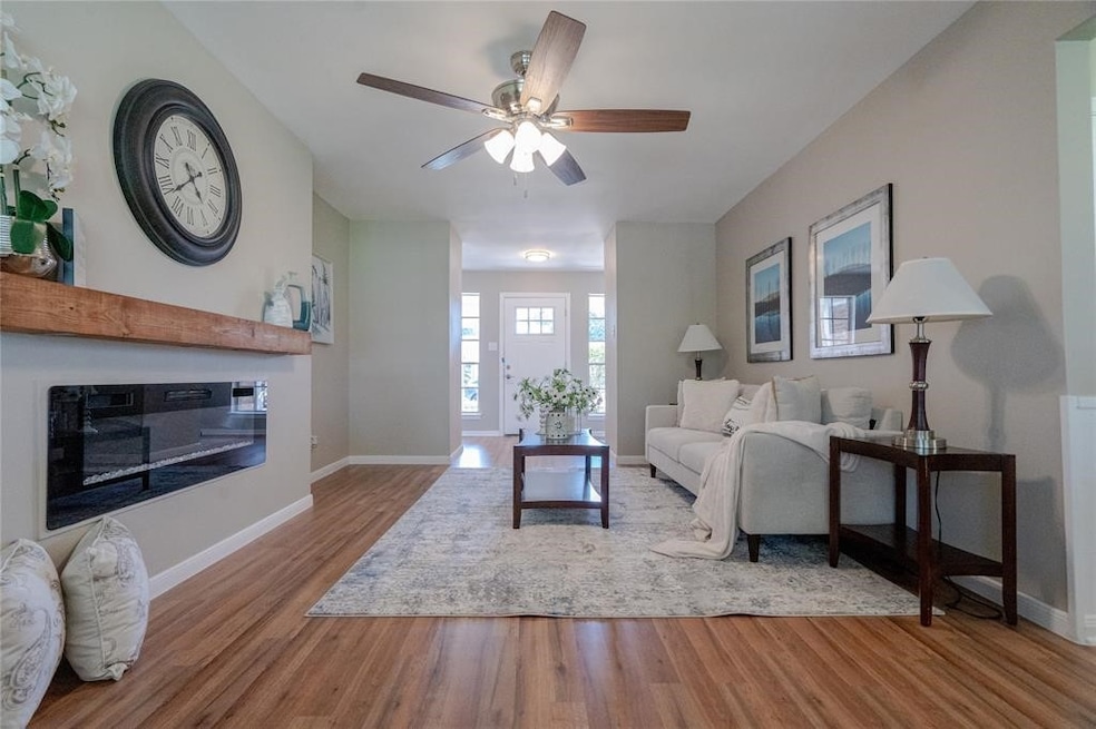 1802 Winter Bay Ln, Houston, TX 77088 - photo 1