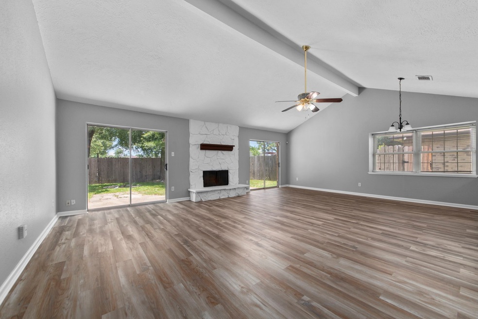 1323 Castle Glen Drive is a beautiful home in excellent condition!