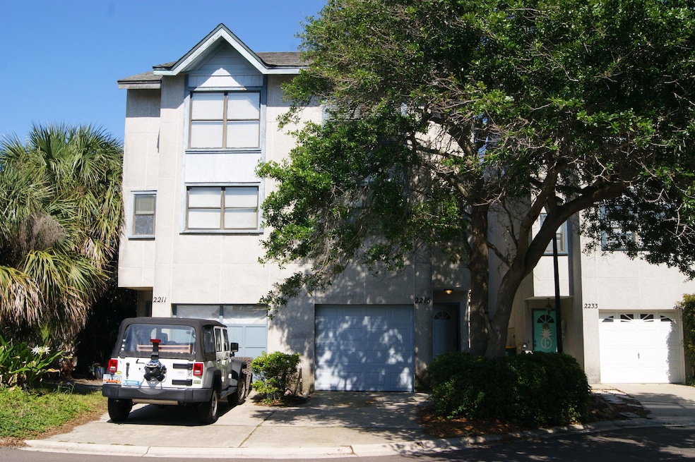 2215 2nd St S, Jacksonville Beach, FL 32250 - photo 1