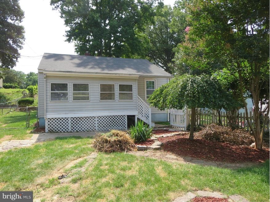 18611 Triangle St, Triangle, VA 22172 - photo 1