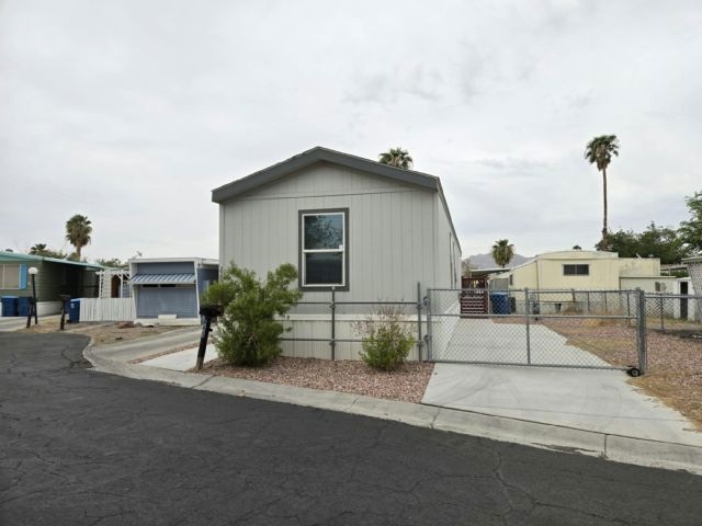 1624 Palm St unit 220, Las Vegas, NV 89104 - photo 1