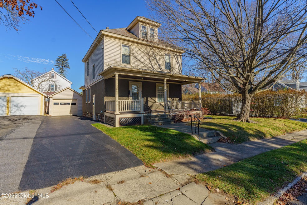 104 3rd St Scotia