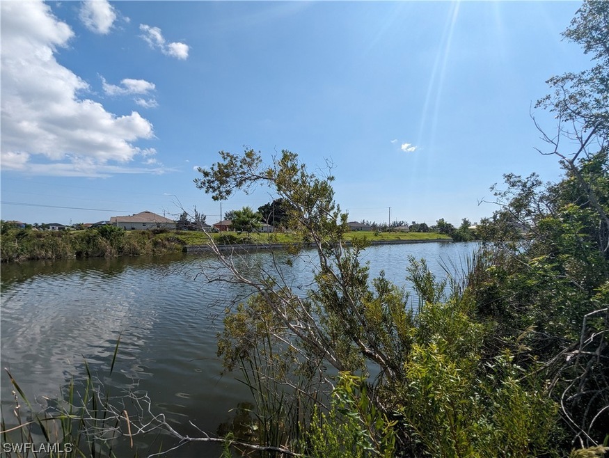 202 NE 20th St, Cape Coral, FL 33909 - photo 1