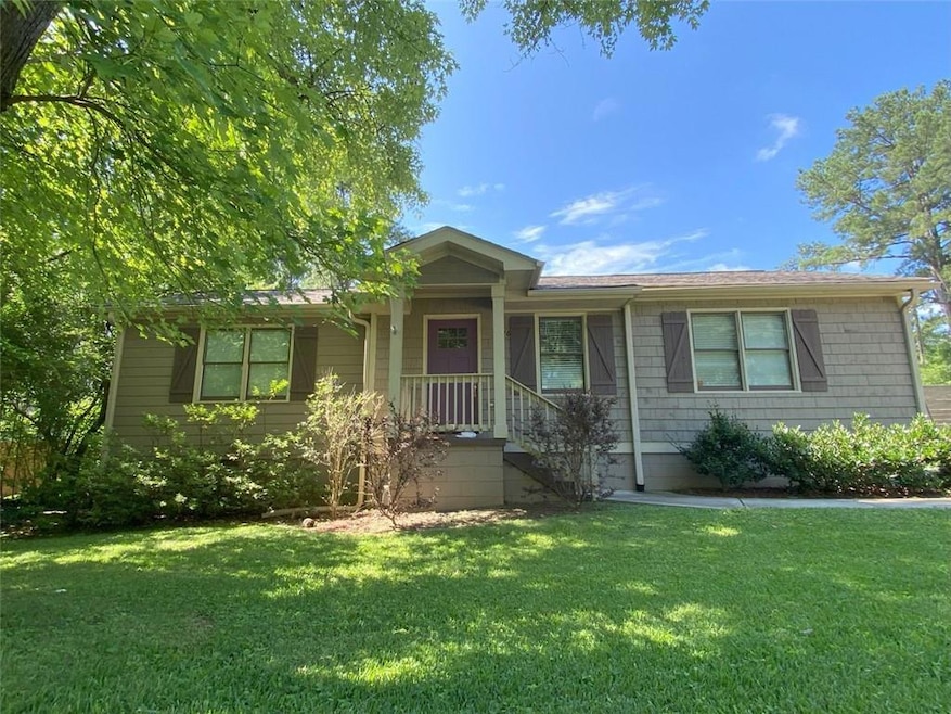 1076 Dell Ave SE, Smyrna, GA 30080 - photo 1