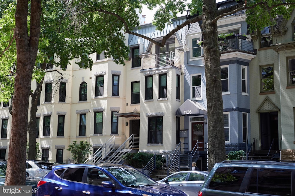 1124 25th St NW unit 205, Washington, DC 20037 - photo 1