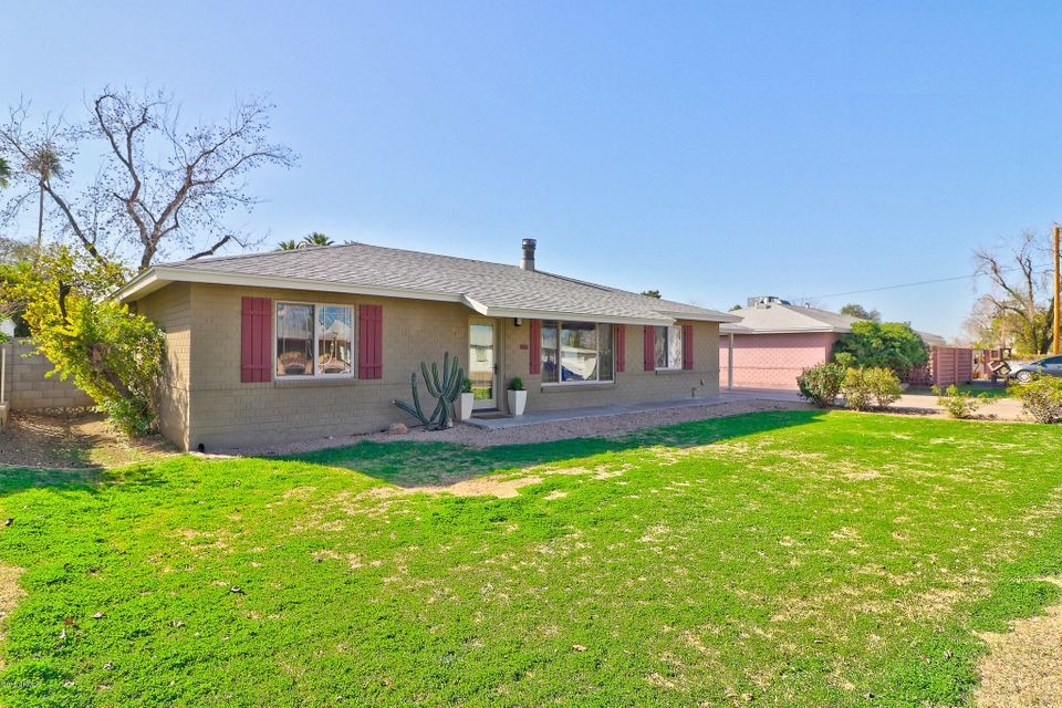 3609 E. Piccadilly Rd.