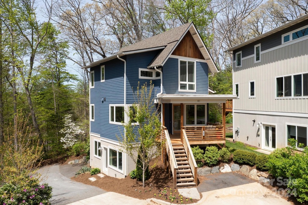Gorgeous GreenBuilt and Energy Star Home in Craggy Park by JAG Construction