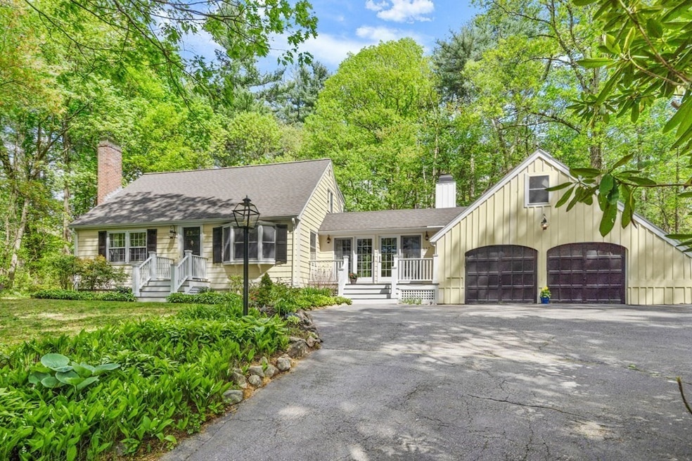 137 Lexington St, Weston, MA 02493 - photo 1