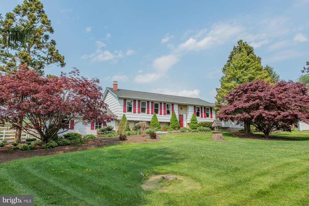 517 Piney Run Ct, Sykesville, MD 21784 - photo 1