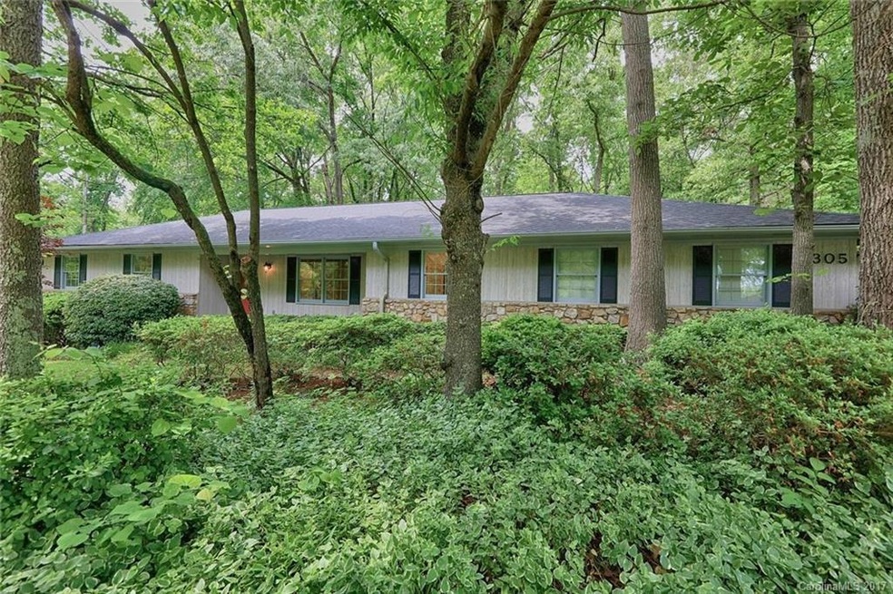 305 Chestnut Ln, Statesville, NC 28625 - photo 1