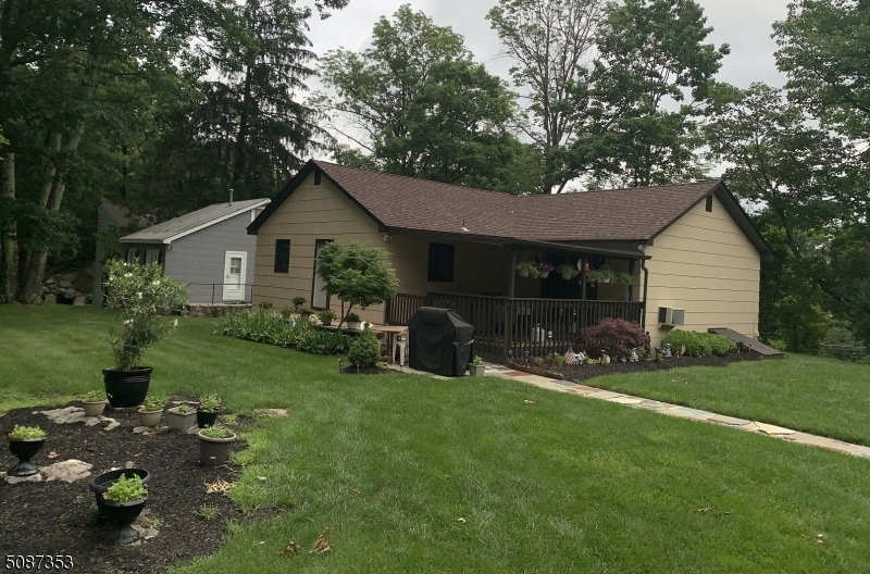 101 Madison Trail, Hopatcong, NJ 07843 - photo 1