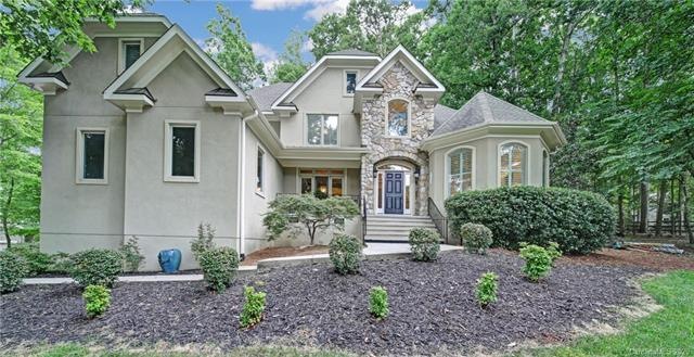 Newer home in River Hills on quiet cul-de-sac.