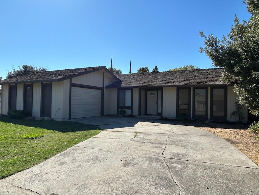 916 Springoak Way, Stockton, CA 95209 - photo 1