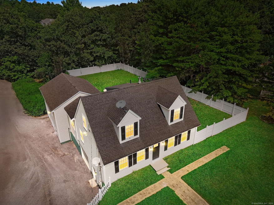 188 Canterbury Rd, Plainfield, CT 06374 - photo 1