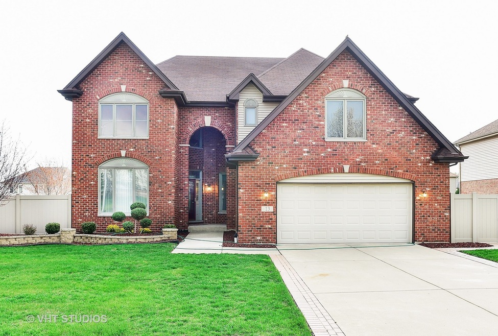 13 Carrington Ct, Hazel Crest, IL 60429 - photo 1