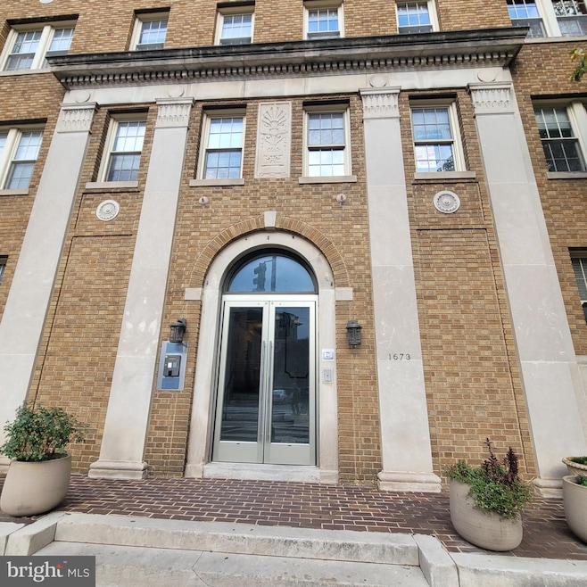 1673 Park Rd NW unit 502, Washington, DC 20010 - photo 1