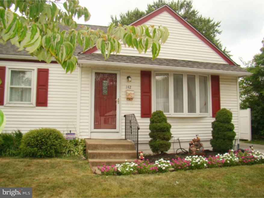 142 Trimble Blvd, Brookhaven, PA 19015 - photo 1