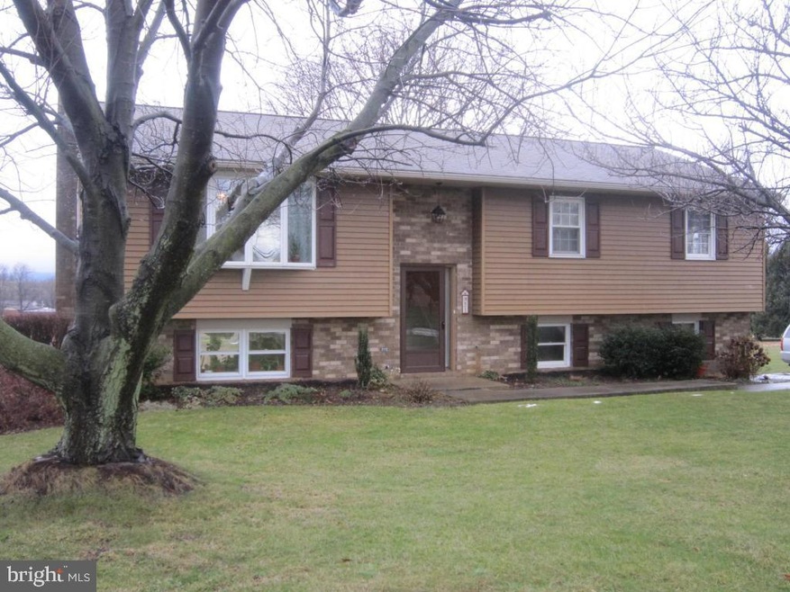 51 S Reamstown Rd, Stevens, PA 17578 - photo 1