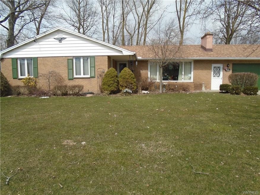 414 Meadow Dr, North Tonawanda, NY 14120 - photo 1