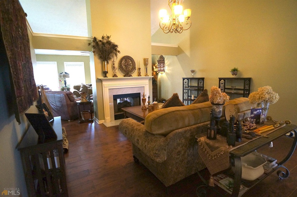 332 Kirkwell Ives Dr, Suwanee, GA 30024 - photo 1